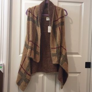 R Fashion Apparel & Accessories plaid vest NWT